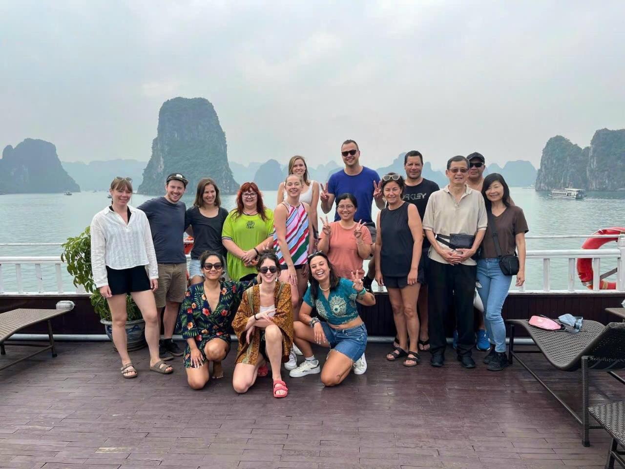 De Charm Ha Long Hotel Exterior foto